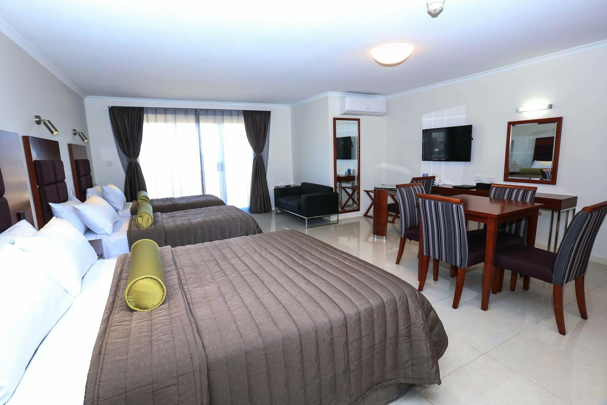 Best Western Casula Motor Inn Luaran gambar